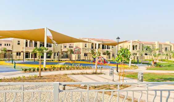 3 Bedrooms Maids Corner Unit Single Row in Dubai