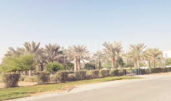 Summer Offer Commission Free Spacious Th in Dubai