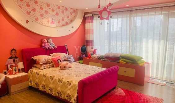 Uk Fully Furnished One Of The Luxurious House