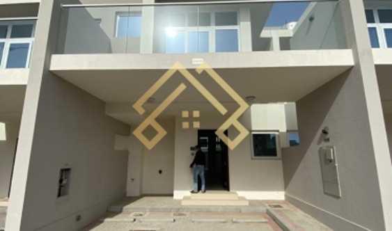 BRand New Hot Deal Unfurnished Townhouse In Very Low Rent