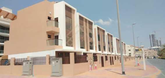 BRand New Spacious High Quality 4 Bedrooms Townhouse