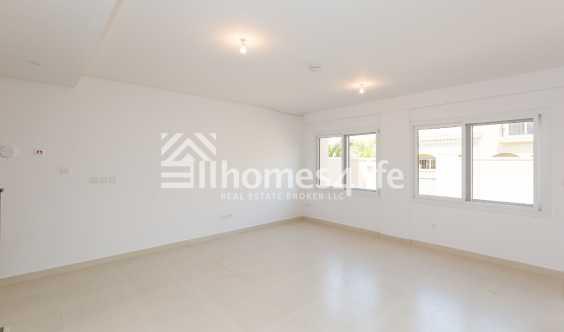 BRight And Beautiful 3 Bedrooms Rent BRand New