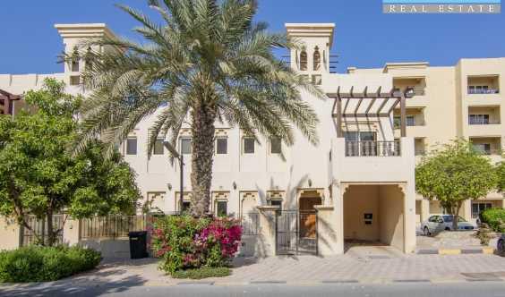 Rome Street Available Now Lagoon And Golf Course View
