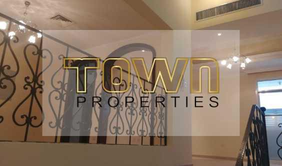 Amazing 5 Bedrooms Villa In Al Nahyan Camp