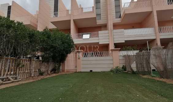 Community Pool Gym 3 Bedrooms M 95k to Rent