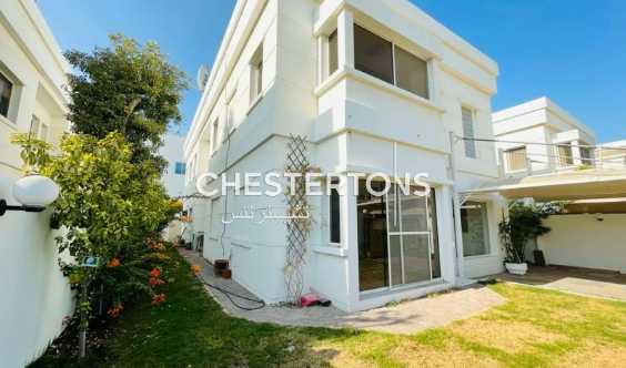 Perfect Location Close To Beach Family Villa