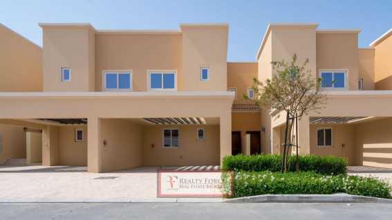 Corner Unit Vacant 3 Bedrooms Plus Maid Close To Pool
