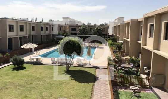 Fully Renovated Walking Distance To Park in Dubai
