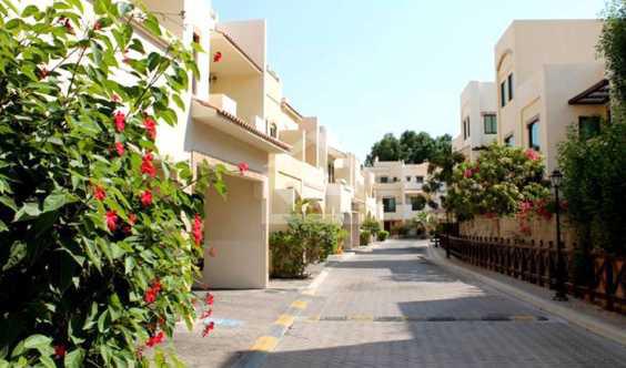 Limited 4 Cheques Corner Elegant 4 Bedrooms Villa