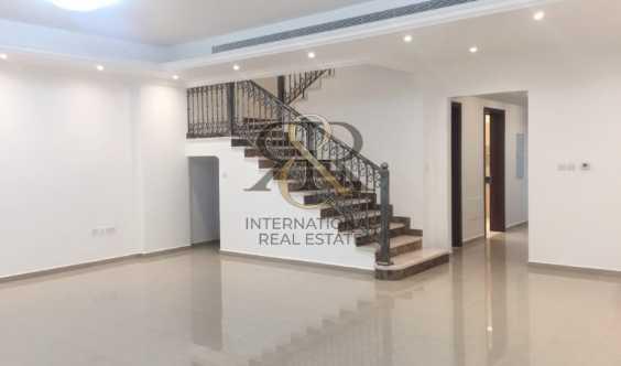 High Quality Design Private 3 Master Beds Maids