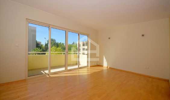 Elegant Huge 4mw Private Garden In Raha Gardens