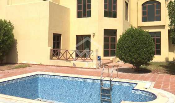 Elegant Huge 5 Bedrooms Mw Private Pool in Dubai