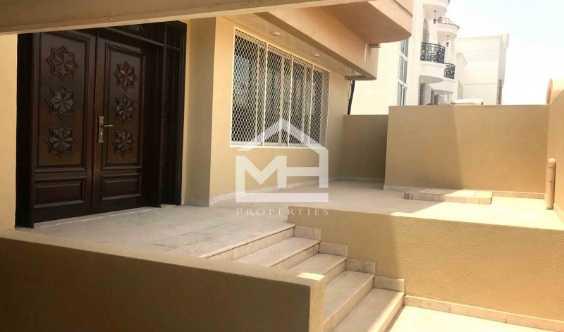 Vacant And Spacious 6 Bedrooms Villa In Muroor