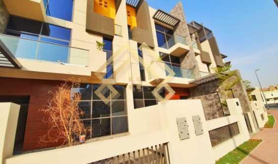 Luxury BRand New 4 Bedrooms Townhouse For Rent