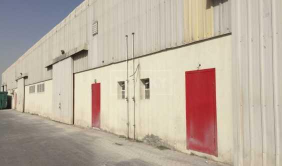 Warehouse With 45kw Power In Dip to Rent