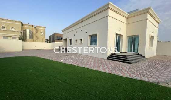 Family Villa With Large Plot And Lots Of Potential In Family Friendly Neigh