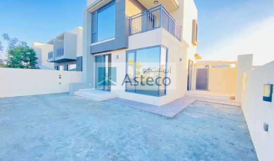 Single Row New Listing Well Maintained in Dubai