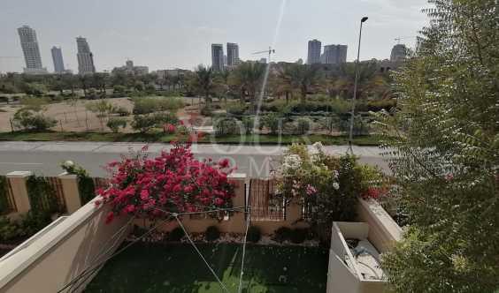 Spacious 2bhk Maid Townhouse For Rent in Dubai