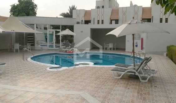 Big 4 Bedrooms W Shared Pool And Gym In Al Karama Area