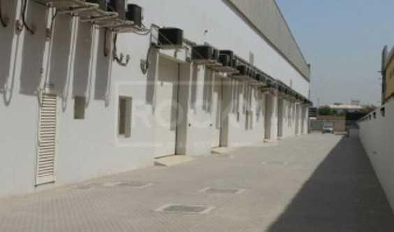 Fitted Air Conditioned Warehouse In Nadd Al Hammar