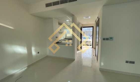 BRand New Villa Basswood 12cheque 50k in Dubai