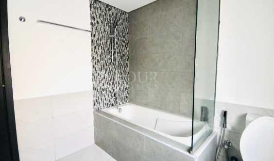 Luxurious And BRight Th With Modern Finishing