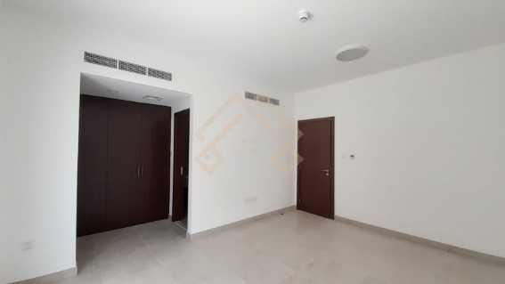 BRand New Spacious High Quality 4 Bedrooms Townhouse