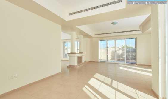 Amazing Deal 3 Bedrooms Villa With Garden Ready To Move In