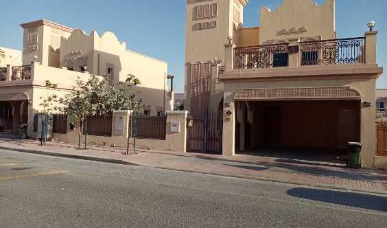 District 4 Well Maintained 2 Bedrooms Maid Jvt Dubai