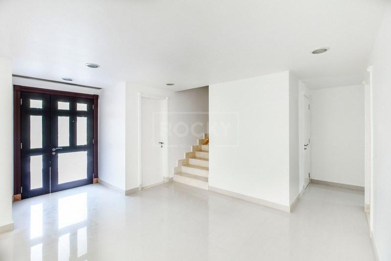 3 Bedrooms Villa With Private Pool In Al Sufouh