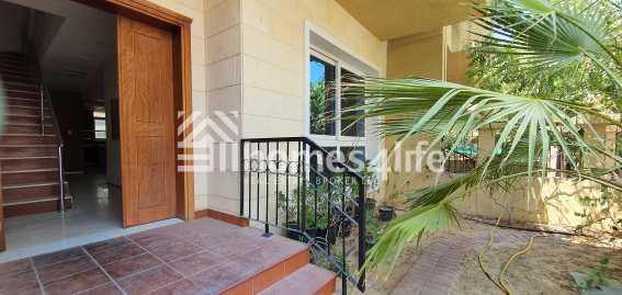 Huge 4 Bedrooms Maid Townhouse Close To Circle Mall