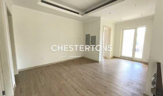 Good Location Family Villa With Private Garden Close To Beach