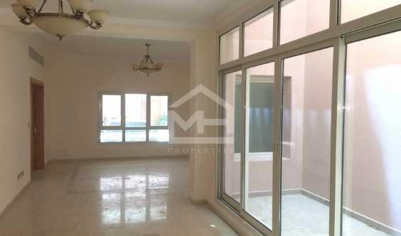 4mw Garden And Big Roof Terrace to Rent in Dubai