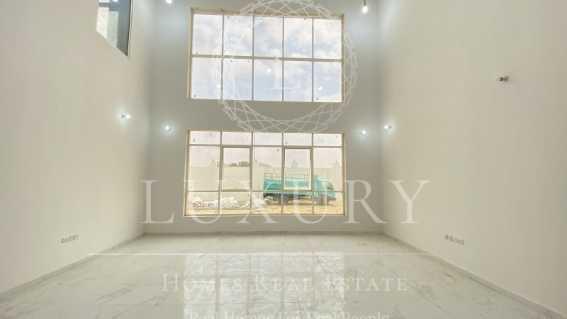 Luxurious BRight BRand New With Driver Room Big Terrace
