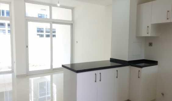 3 Bedrooms For Rent With Cozy Community View
