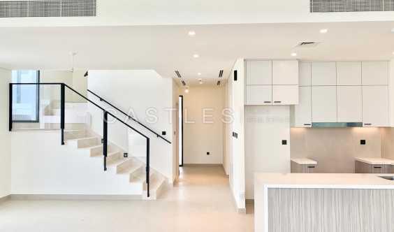 Roof Top Terrace 4b+maids In Golf Grove