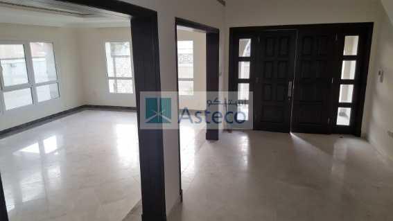 Spacious Semi Independent Villa Near J3 Mall