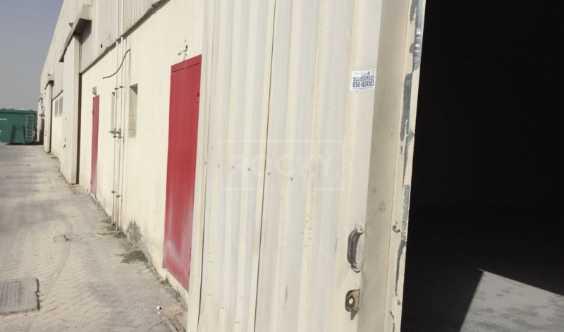 Warehouse With 45kw Power In Dip to Rent