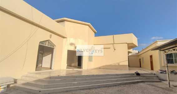 Villa For Family Sharing Driver Room Maid Room Store Room 2 Hallsm