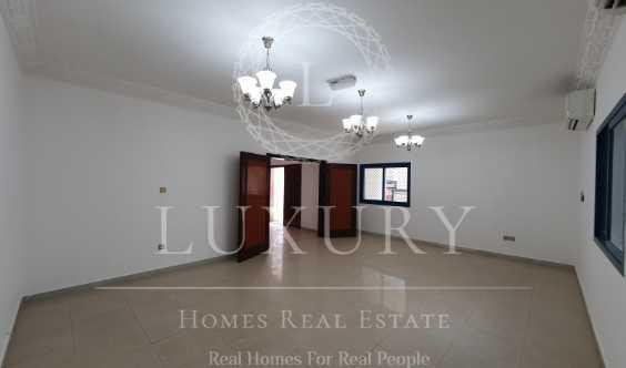 Classic Compound Villa With Private Entrance Yard