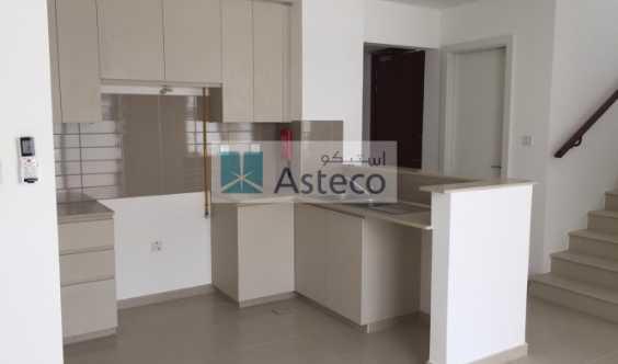 Vacant 3 Bedrooms Maid Room to Rent in Dubai