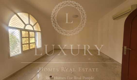 Amazing Newly Renovated Private Entrance Near Town