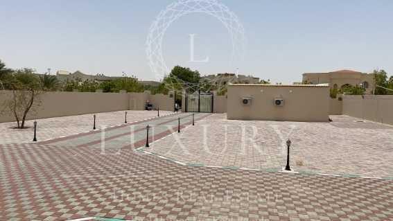 Incredible Private Duplex Villa With Huge Yard