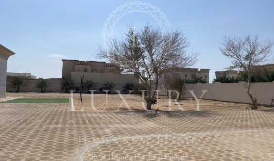 Splendid Ground Floor Private Villa With Huge Yard