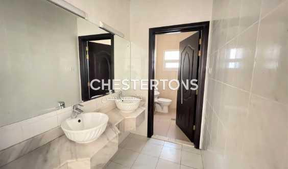 Family Villa With Large Plot And Lots Of Potential In Family Friendly Neigh
