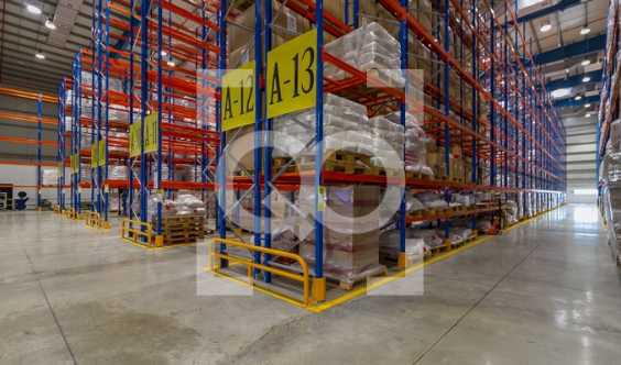 Top Quality Warehouse With Racks For Logistics In Dwc Dubai