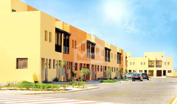 Vacant 3 Bedrooms Single Roww Roof Terrace In Hydra Village