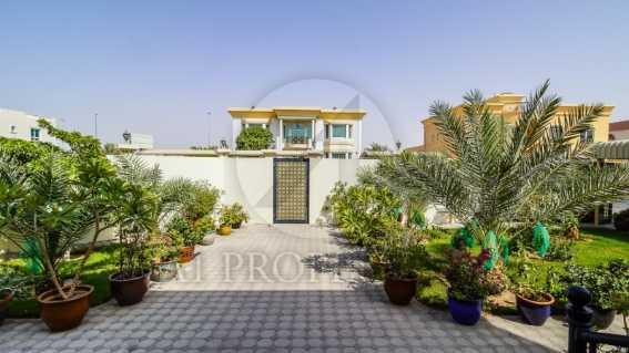 Lush Green Garden With Lift Corner Unit in Dubai