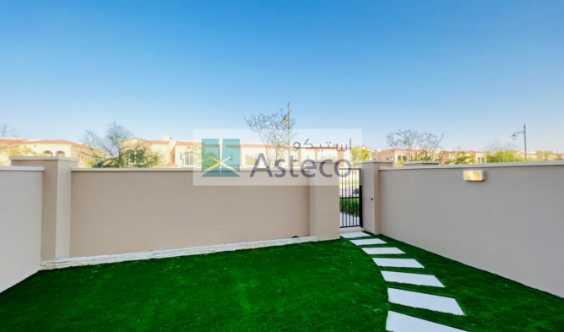 Exclusive 2 Bedrooms Wit Maid Single Row BRand New Landscaping