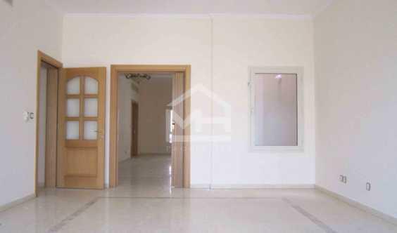 5 Bedrooms Living Room Maid Parking Facilities